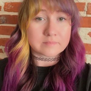 Meet your Posher, Veronica